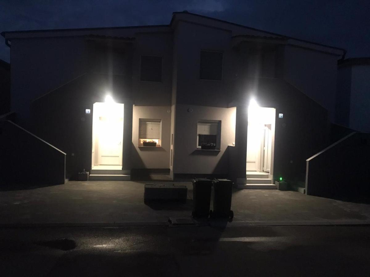 Apartman Petra 1 ヴィル エクステリア 写真